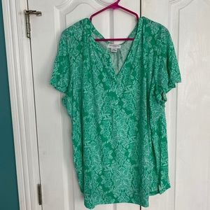 Liz Claiborne 3x Top with split neck design